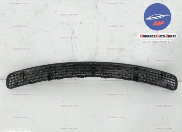 Grila Capota cod A2118800005 - originala Mercedes-Benz  E-Class  W211 [2002 - 2006] - imagine 4