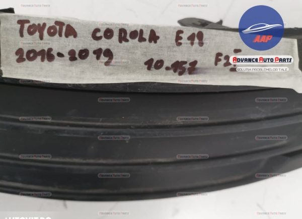 Grila proiector drepata originala Toyota  Corolla  E170 [facelift] [2015 - 2020] - imagine 7