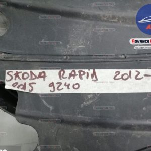Grila centrala originala in stare buna Skoda Rapid 1 [2012 - 2017] Skoda  Rapid 1 [2012 - 2017]