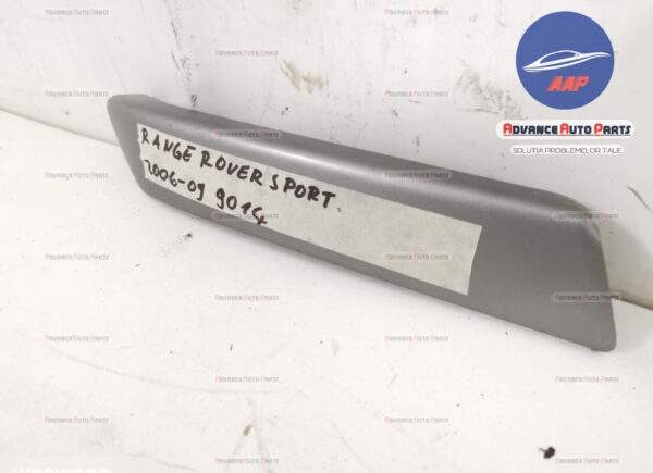 Ornament usa dreapta spate original in stare buna Land Rover  Range Rover Sport  1 [2005 - 2009] - imagine 2