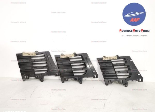 Grila dreapta proiector original in stare buna Porsche Cayenne 957 [facelift] [2007 - 2010] Porsche  Cayenne 957 [facelift] [2007 - 2010] - imagine 4