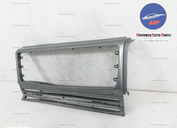 Grila centrala originala Mercedes-Benz  G-Class  W461 [facelift] [2009 - 2013] - imagine 3