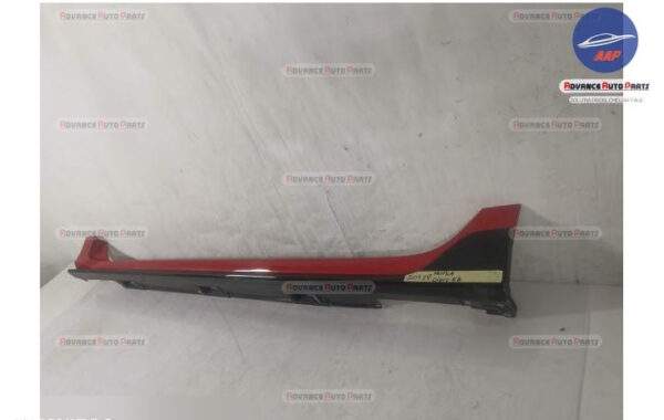 Ornament Prag Stanga originala Honda  Civic Type R  10 [2017 - 2019] - imagine 3