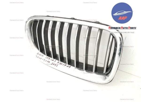 Grila centrala dreapta originala in stare buna BMW  Seria 5  F07/F10/F11 [2009 - 2013] - imagine 3