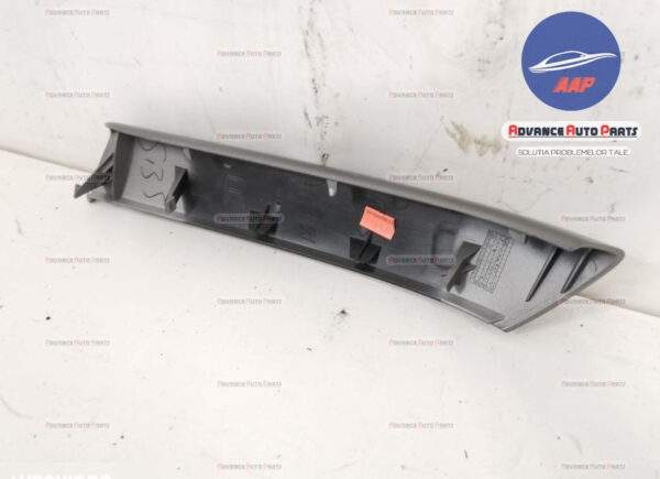 Ornament usa dreapta spate original in stare buna Land Rover  Range Rover Sport  1 [2005 - 2009] - imagine 5