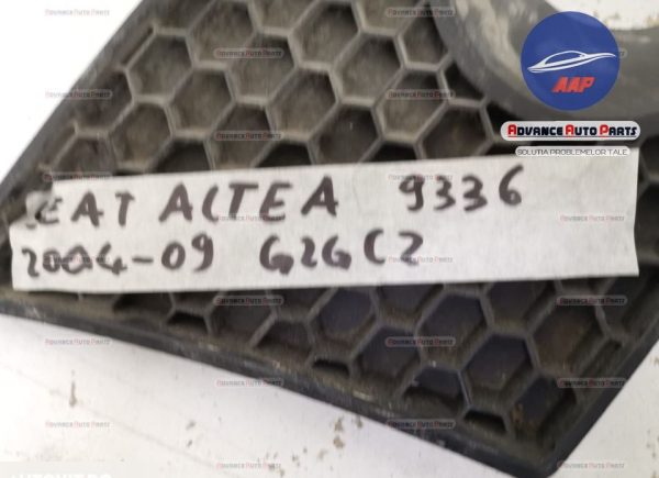 Grila proiector dreapta originala in stare buna Seat  Altea  1 [2004 - 2009] - imagine 7