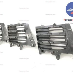 Grila dreapta proiector original in stare buna Porsche Cayenne 957 [facelift] [2007 - 2010] Porsche  Cayenne 957 [facelift] [2007 - 2010]