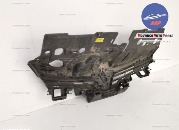 Grila centrala originala in stare buna Renault  Clio  4 [facelift] [2016 - 2019] - imagine 6