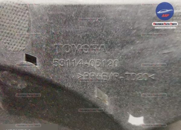 Grila centrala originala in stare buna Toyota  Avensis  3 T27 [2th facelift] [2015 - 2020] - imagine 7