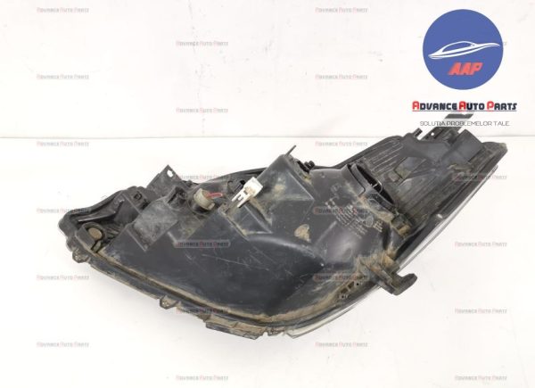 Far dreapta cu halogen original in stare buna Toyota  Yaris  3 [facelift] [2014 - 2017] - imagine 6