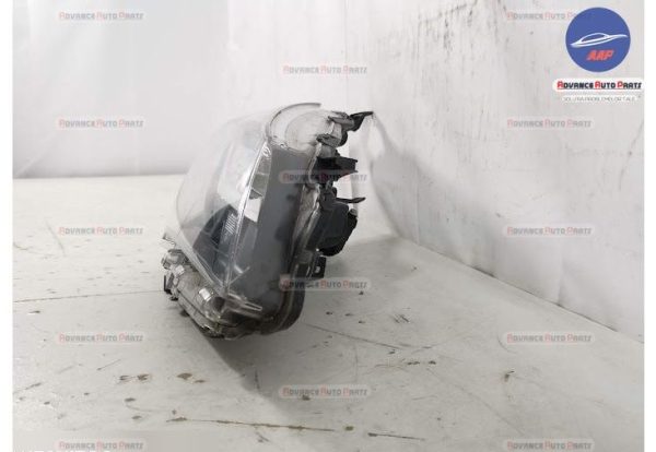 Far Dreapta original cu halogen Toyota  Yaris  XP150 [2013 - 2020] - imagine 2