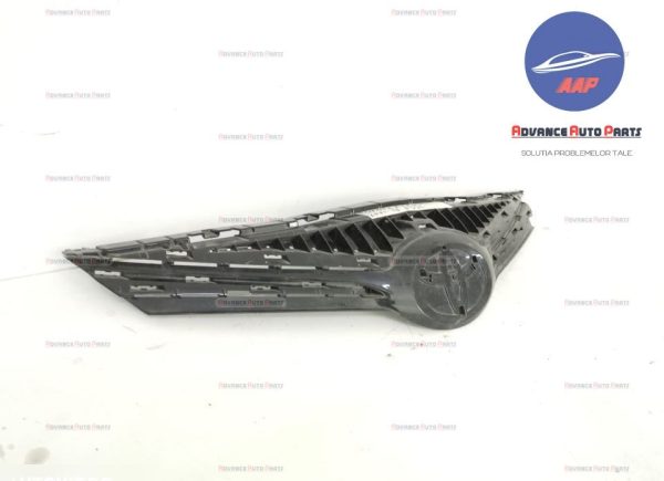 Grila centrala originala in stare buna Toyota  Avensis  3 T27 [2th facelift] [2015 - 2020] - imagine 2