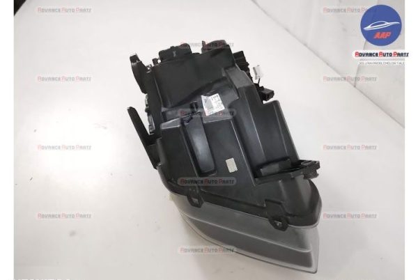 Far Dreapta original Xenon Adaptiv si LED Volkswagen VW  Amarok  1 [2010 - 2016] - imagine 7
