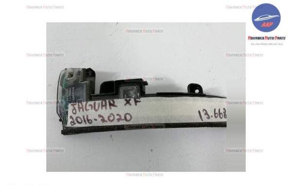 Semnal Oglinda Stanga original Jaguar  XF  X260 [2015 - 2020] - imagine 5