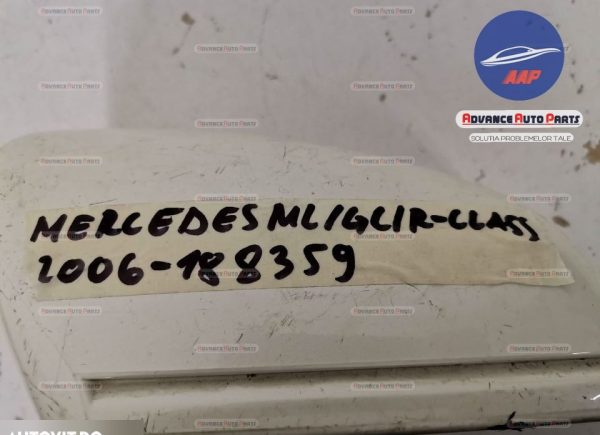 Capac oglinda stanga cod A1668200121 - original in stare buna Mercedes-Benz  M-Class  W164 [2005 - 2008]