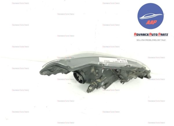 Far stanga cu halogen original in stare buna Toyota  Yaris  3 [facelift] [2014 - 2017] - imagine 3