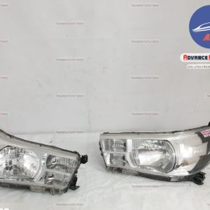 Far stanga dreapta original in stare buna Toyota  Hilux  8 [2015 - 2020]