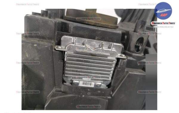 Far Dreapta original Bi Xenon Adaptiv Land Rover  Range Rover  4 [2012 - 2017] - imagine 11