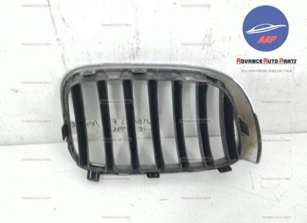 Grila centrala stanga cod 106271-10 - originala BMW  X3  F25 [2010 - 2015] - imagine 5