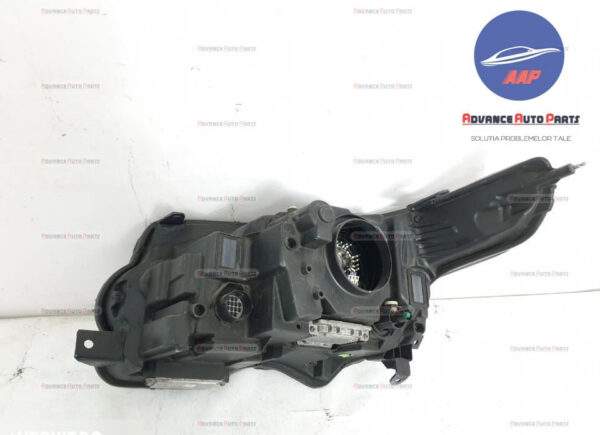 Far dreapta bi xenon adaptive cu led original Land Rover  Range Rover  4 [2012 - 2017] - imagine 6