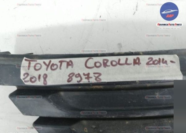 Grila proiector stanga originala Toyota  Corolla  E170 [facelift] [2015 - 2020] - imagine 5