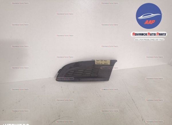 Grila stanga proiector originala in stare buna Volkswagen VW  Polo  5 6R [2009 - 2015] - imagine 4