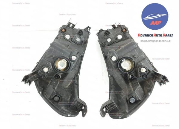 Far stanga dreapta original in stare buna Toyota  Hilux  8 [2015 - 2020] - imagine 8