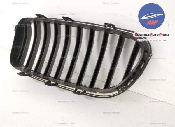 Grila centrala dreapta originala in stare buna BMW  Seria 5  F07/F10/F11 [2009 - 2013] - imagine 6
