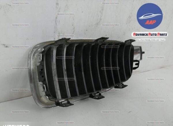 Grila centrala dreapta originala BMW  Seria 3  F30/F31/F34 [2011 - 2016] - imagine 6