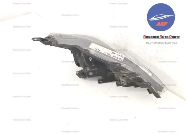 Far stanga cu halogen original in stare buna Toyota  Yaris  3 [facelift] [2014 - 2017] - imagine 5