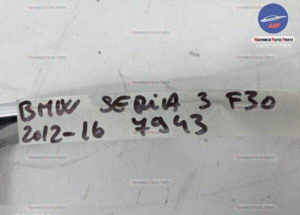Crom grila dreapta cod 7295436 - original BMW  Seria 3  F30/F31/F34 [2011 - 2016]