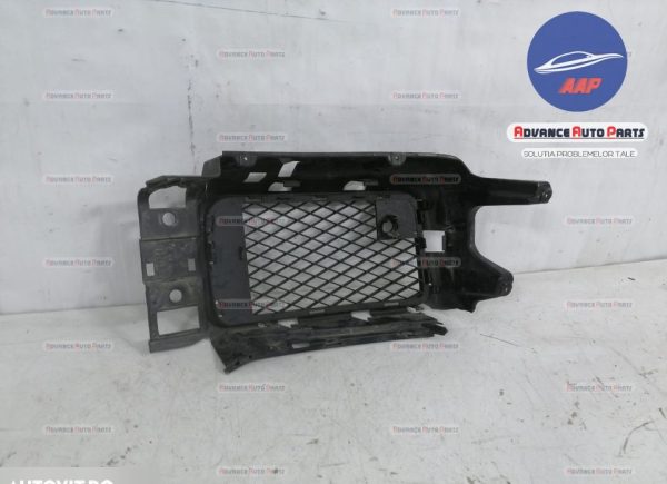 Grila proiector stanga originala in stare buna Mercedes-Benz  G-Class  W463 [2th facelift] [2012 - 2015] - imagine 5
