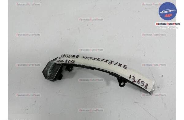 Semnal Oglinda Dreapta original Jaguar  XE  X760 [2014 - 2020]