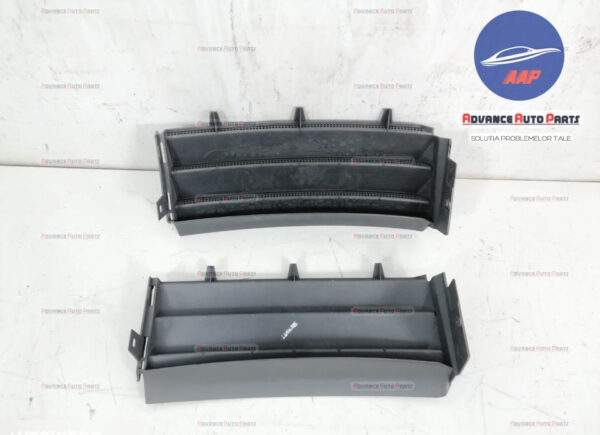 Grila ventilatie dreapta originala Vogue Land Rover Range Rover 3 [facelift] [2005 - 2009] Land Rover  Range Rover 3 [facelift] [2005 - 2009] - imagine 6