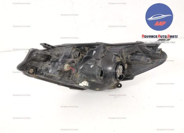Far dreapta cu halogen original in stare buna Toyota  Yaris  3 [facelift] [2014 - 2017] - imagine 4