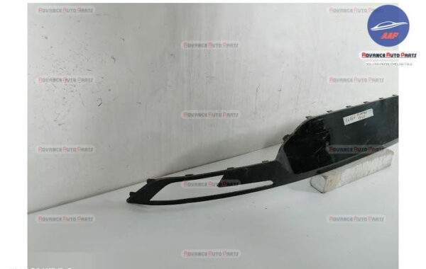 Bandou Ornament Bara Spate original Hyundai  Elantra  AD [facelift] [2019 - 2020] - imagine 3