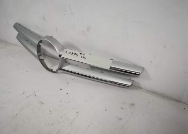 Ornament Grila Centrala originala include crom Mercedes-Benz  CLS-Class  C218/X218 [2011 - 2014] - imagine 3