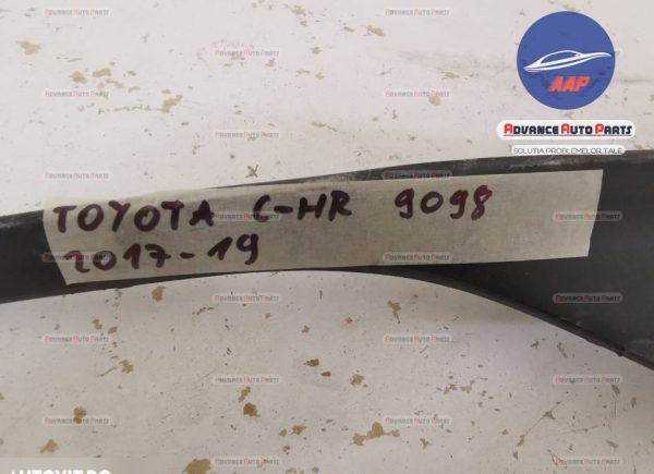 Ornament bara dreapta spate original in stare buna Toyota  C-HR  1 [2016 - 2020] - imagine 2