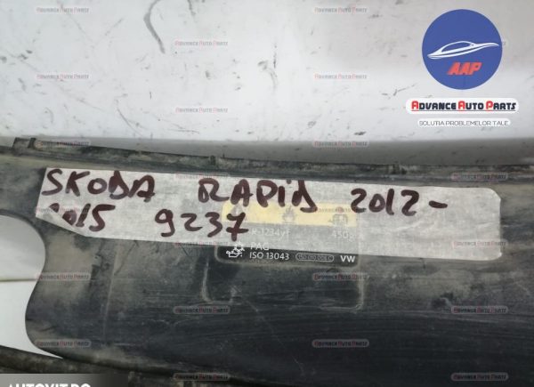 Grila centrala originala in stare buna Skoda Rapid 1 [2012 - 2017] Skoda  Rapid 1 [2012 - 2017] - imagine 6