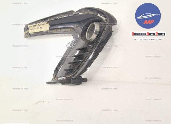 Grila proiector dreapta cod 86564F2310 - originala Hyundai  Elantra  AD [2015 - 2020] - imagine 2