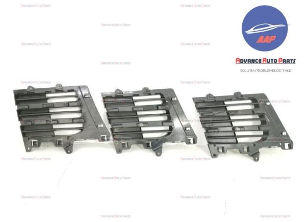 Grila dreapta proiector original in stare buna Porsche Cayenne 957 [facelift] [2007 - 2010] Porsche  Cayenne 957 [facelift] [2007 - 2010] - imagine 5