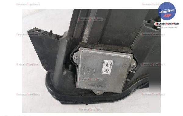Far Dreapta original Bi Xenon Adaptiv Land Rover  Range Rover  4 [2012 - 2017] - imagine 12
