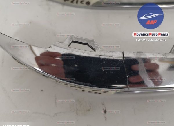 Ornament crom dreapta originala Mercedes-Benz GLK-Class X204 [facelift] [2012 - 2015] Mercedes-Benz  GLK-Class X204 [facelift] [2012 - 2015] - imagine 4