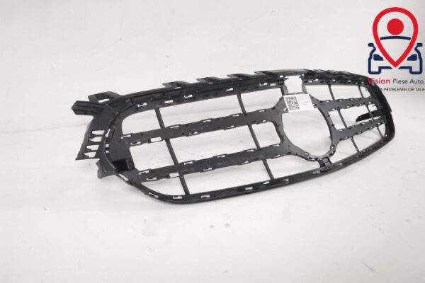 Grila Centrala Originala In Stare Buna 2021 2022 Mercedes-Benz  B-Class  W247 [2018 - 2020] - imagine 2