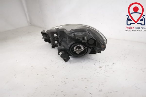 Far Dreapta Original Halogen In Stare Buna Toyota  Yaris  XP130 [2th facelift] [2015 - 2020] - imagine 6
