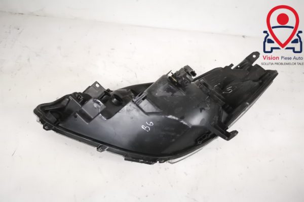 Far Dreapta Original Halogen In Stare Buna Toyota  Yaris  XP130 [2th facelift] [2015 - 2020] - imagine 7
