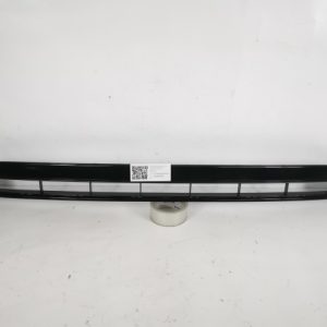 Grila Centrala Inferioara Fata Originala In Stare Buna Volkswagen VW  Tiguan