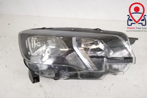 Far Dreapta Original Halogen AVARIAT Peugeot  Partner  2 [2th facelift] [2015 - 2020]