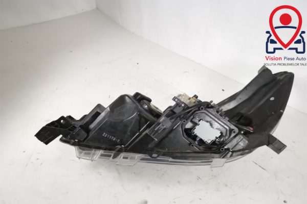 Far Dreapta Original Led Xenon  Toyota  Hilux  8 [2015 - 2020] - imagine 8