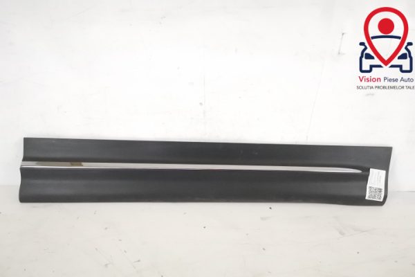 Bandou Ornament Usa Dreapta Fata Original In Stare Buna 2020 2021 2022 Mercedes-Benz  GLB-Class  1 [2019 - 2019]